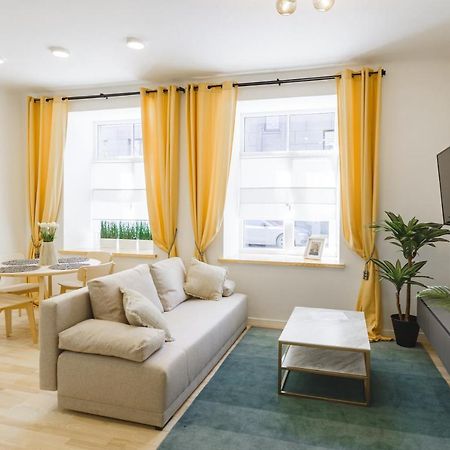 1212 Apartments With Free Parking Рига Екстер'єр фото