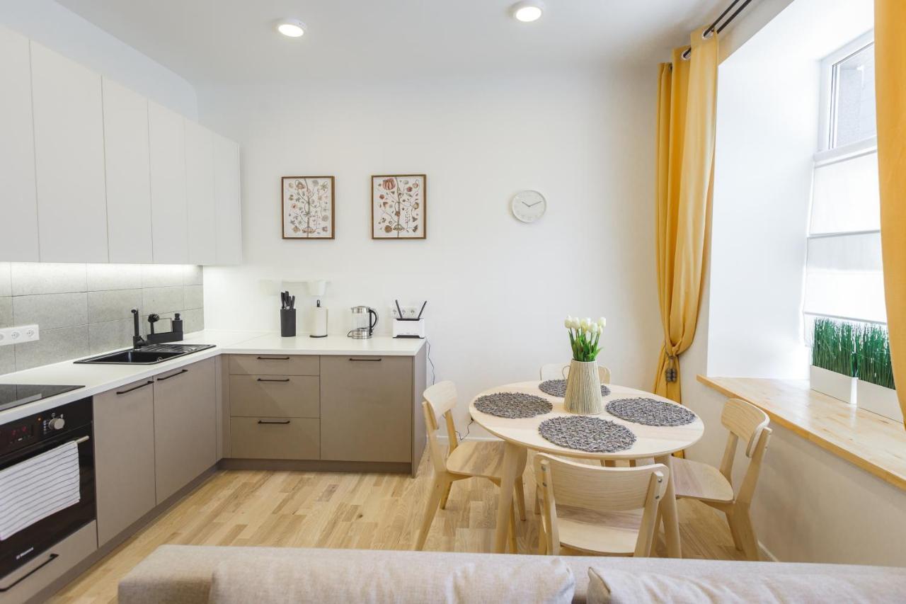 1212 Apartments With Free Parking Рига Екстер'єр фото