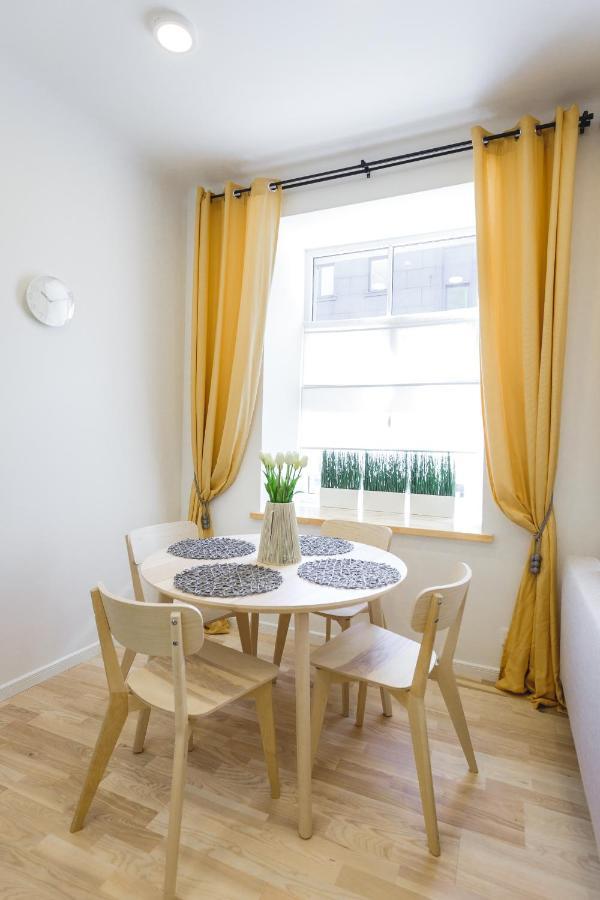 1212 Apartments With Free Parking Рига Екстер'єр фото